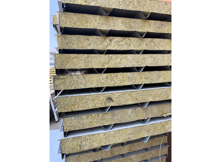 彩鋼巖棉板06